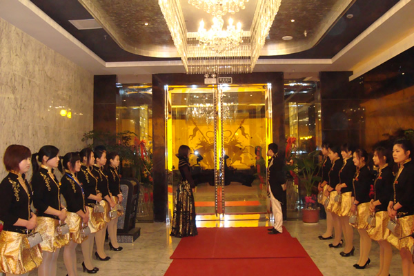 夜店人均消费(3)